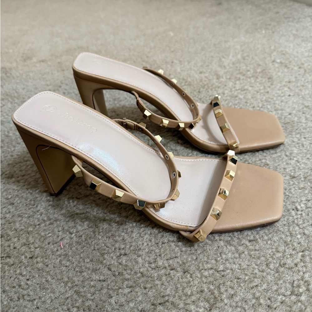 The Drop Gold-Studded Tan Heels